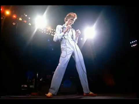 Youtube: BOWIE -Knock on Wood- (DAVID LIVE)