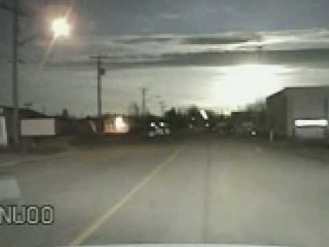 Youtube: Meteor or UFO crashes in Alberta Canada