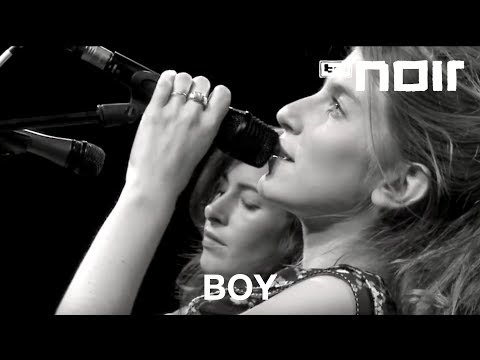 Youtube: BOY - July (live bei TV Noir)