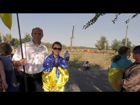 Youtube: Mariupol: Menschenkette gegen Militärgewalt