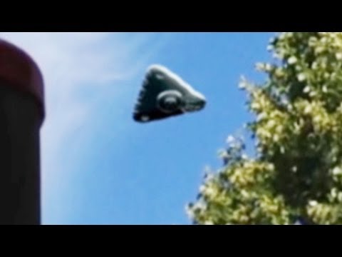 Youtube: Triangular UFO Over Kassel, Germany