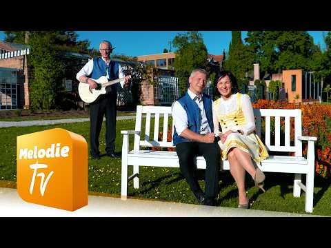 Youtube: Bergkristall & Romy - Fang das Licht (Offizielles Musikvideo)