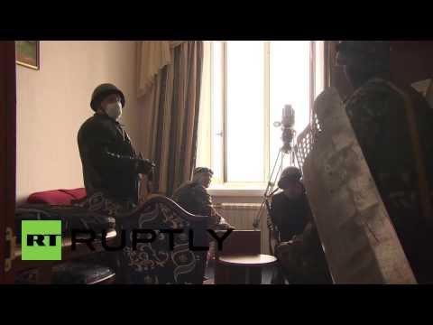 Youtube: Ukraine: Snipers target police in Independence Square