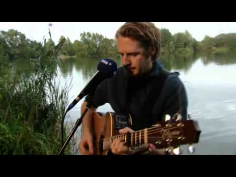 Youtube: Gisbert zu Knyphausen - Dreh Dich nicht um Unplugged