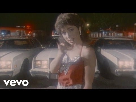 Youtube: Gloria Estefan - Dr. Beat