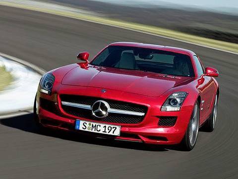 Youtube: 2011 Mercedes SLS AMG - Laguna Seca Hot Lap