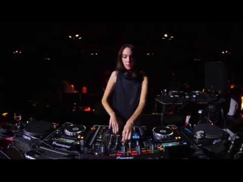 Youtube: AMELIE LENS ALLNIGHTER ● LABYRINTH CLUB /SLASH9.tv