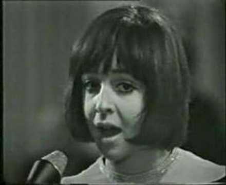 Youtube: Vicky - L'amour Est Bleu - ESC 1967