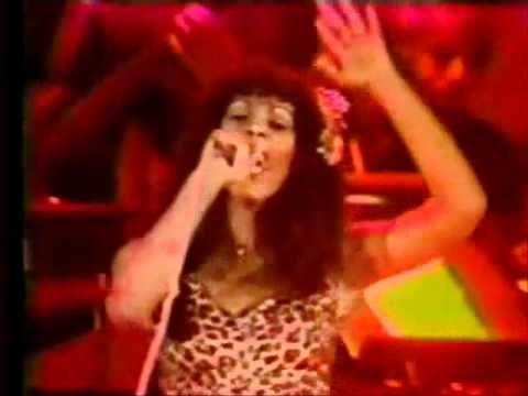 Youtube: DONNA SUMMER - HOT STUFF (1979)