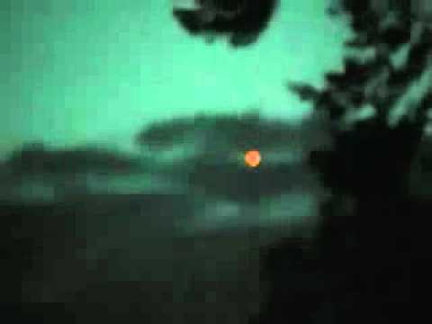 Youtube: UFO nad Irlandia Pólnocną 20 maja 2011