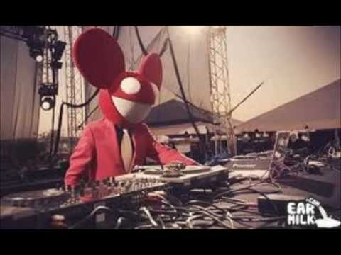 Youtube: Deadmau5 vs. Skrillex (EDM Battle)