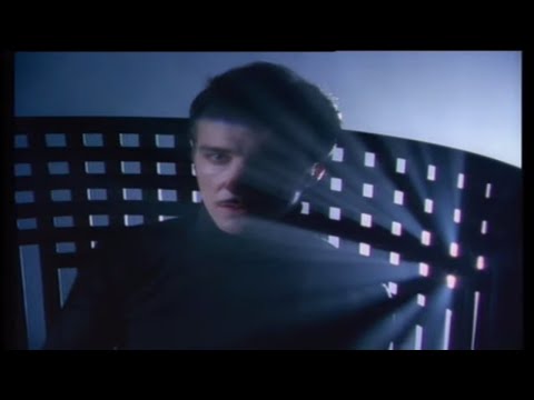 Youtube: Midge Ure - No Regrets (Official Music Video)