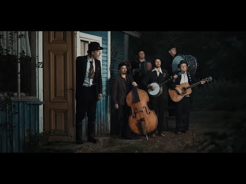 Youtube: I WAS MADE FOR LOVING YOU by Steve 'n' Seagulls