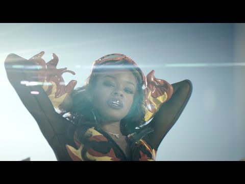 Youtube: Heavy Metal And Reflective (Official Music Video) - Azealia Banks