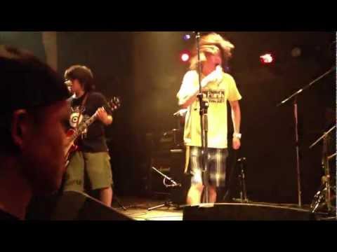Youtube: TRASH (Miyazaki punk band) #1