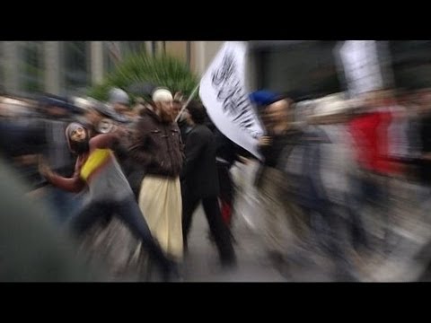 Youtube: Islamismus: Salafisten auf Konfrontationskurs | SPIEGEL TV
