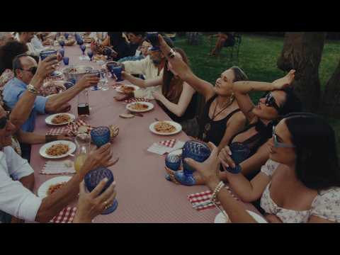 Youtube: Merk & Kremont - PARTENOPE feat. Serena Brancale, The Kolors (Official Video)