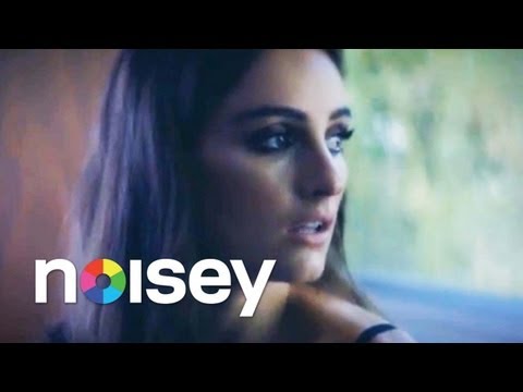 Youtube: BANKS - "This is What it Feels Like" (Official Video)