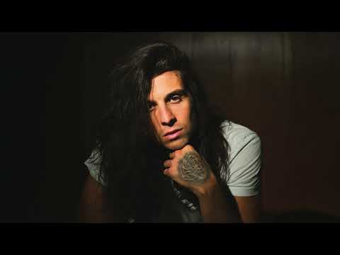 Youtube: Billy Raffoul - Lovely Tonight (Official Audio)