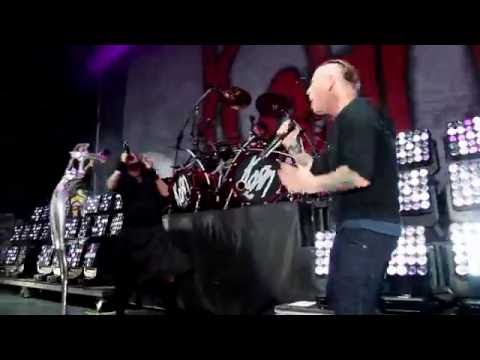 Youtube: Korn - A Different World (Feat. Corey Taylor) (LOUDER THAN LIFE FESTIVAL)