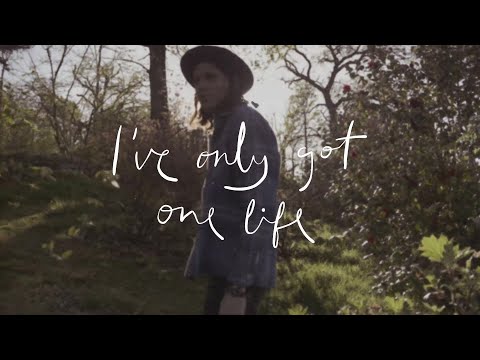 Youtube: James Bay - One Life (Official Lyric Video)