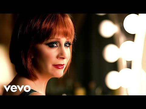 Youtube: Reba McEntire, Kelly Clarkson - Because Of You (Official Music Video)