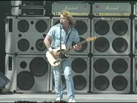 Youtube: in the army now - status quo (live)