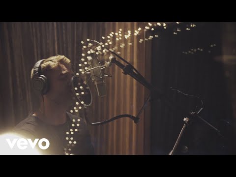 Youtube: Brett Young - O Holy Night