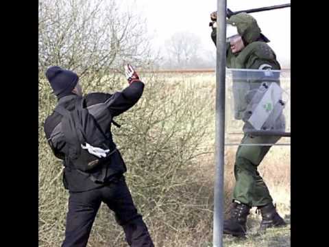 Youtube: schützen wir die polizei.mpg