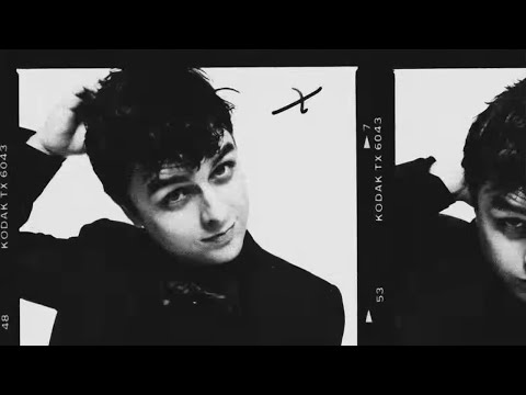Youtube: Billie Joe Armstrong of Green Day - I Think We're Alone Now [Cover Video]