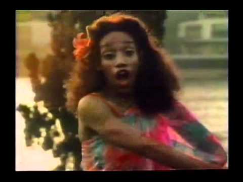 Youtube: SISTER SLEDGE - WE ARE FAMILY (1979) OFFICIAL VIDEO
