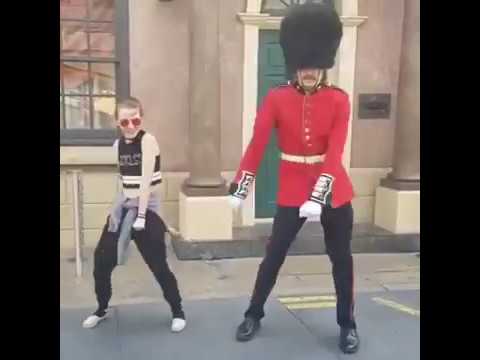 Youtube: Royal Security Guard Can Dance