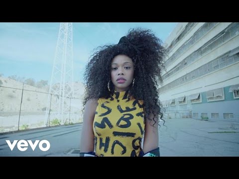 Youtube: Dominique Young Unique - Throw It Down (Official Video)