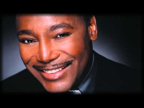 Youtube: George Benson - Kisses In The Moonlight
