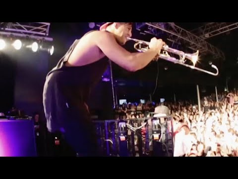 Youtube: Timmy Trumpet & Savage - Freaks (Official Music Video)