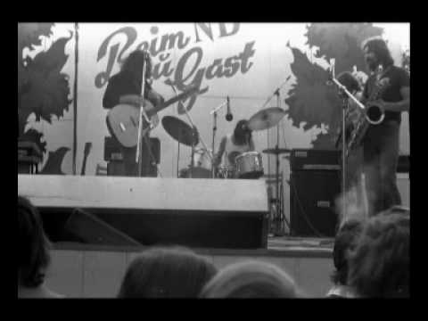 Youtube: Renft - Gänselieschen Live in der Kongresshalle Leipzig 1972