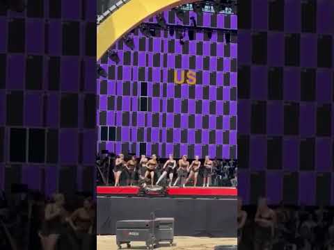 Youtube: America 250 Fair: Stage falls apart, officials give speeches to no one at Trump’s state fair