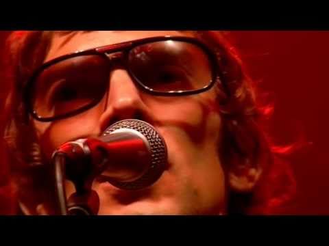 Youtube: THE VERVE - Drugs Don't Work  (Glastonbury 2008)