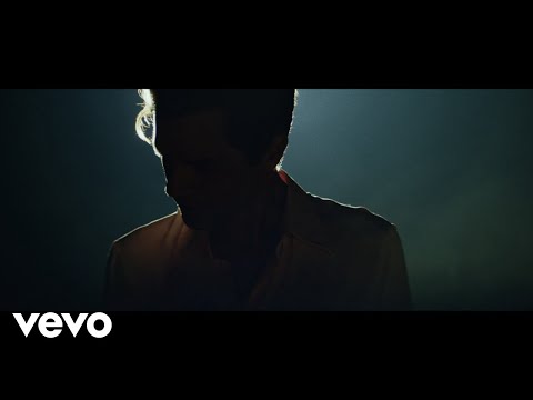 Youtube: The Killers - boy (Official Music Video)