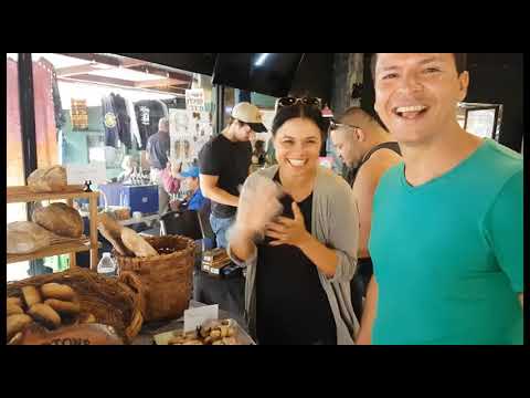 Youtube: Oscar on the Streets Episone #4 - Boquete Tuesday Market