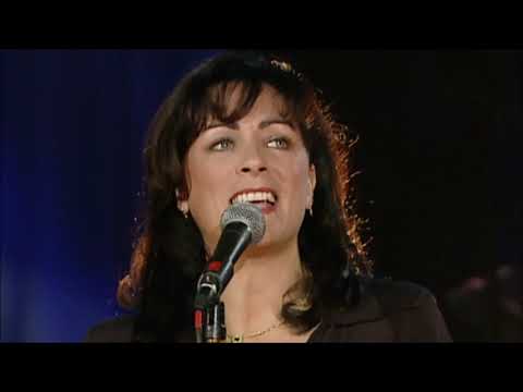 Youtube: Mary Black -  Song for Ireland -  Live 1995 und 1997