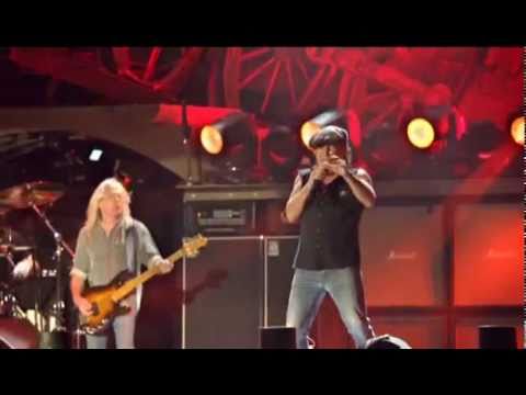 Youtube: AC/DC - TNT Live River Plate 2009