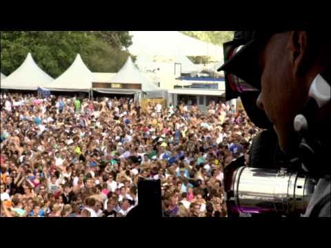 Youtube: Defqon 1 2010 PART 8 Mental Theo Charly Lownoise [ DVD / High Quality ]