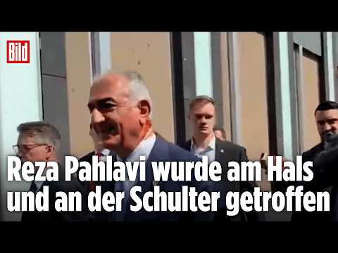 Youtube: REZA PAHLAVI: Schah-Sohn wurde in Berlin mit Tomatensauce bespritzt