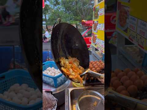 Youtube: 놀라운 기술! 태국 팟타이 만들기 달인 / Amazing skill! Pad Thai Making Master / Thai street food