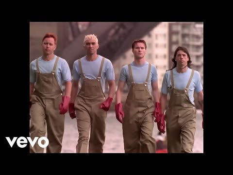 Youtube: Foo Fighters - Big Me (Official HD Video)