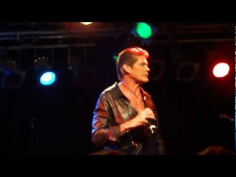 Youtube: Suspicious Minds - David Hasselhoff Perth 17 February 2013
