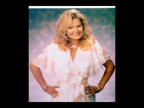 Youtube: Lynn Anderson Snowbird