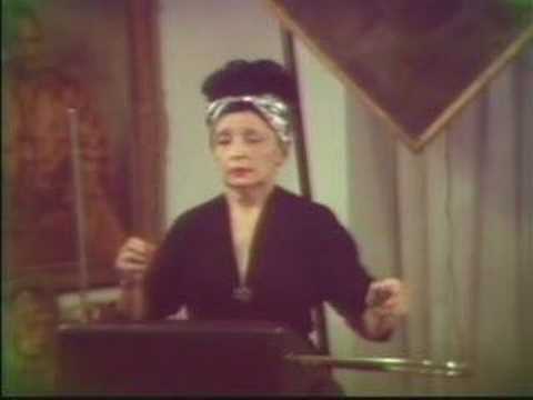 Youtube: Theremin - Clara Rockmore play "The Swan" (Saint-Saëns)