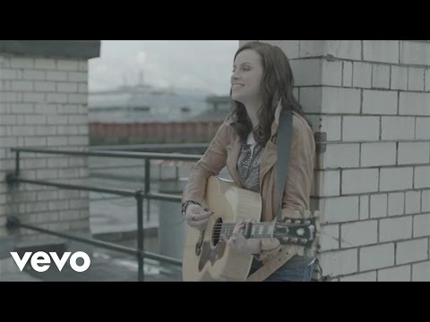 Youtube: Amy Macdonald - Pride (Official Video)